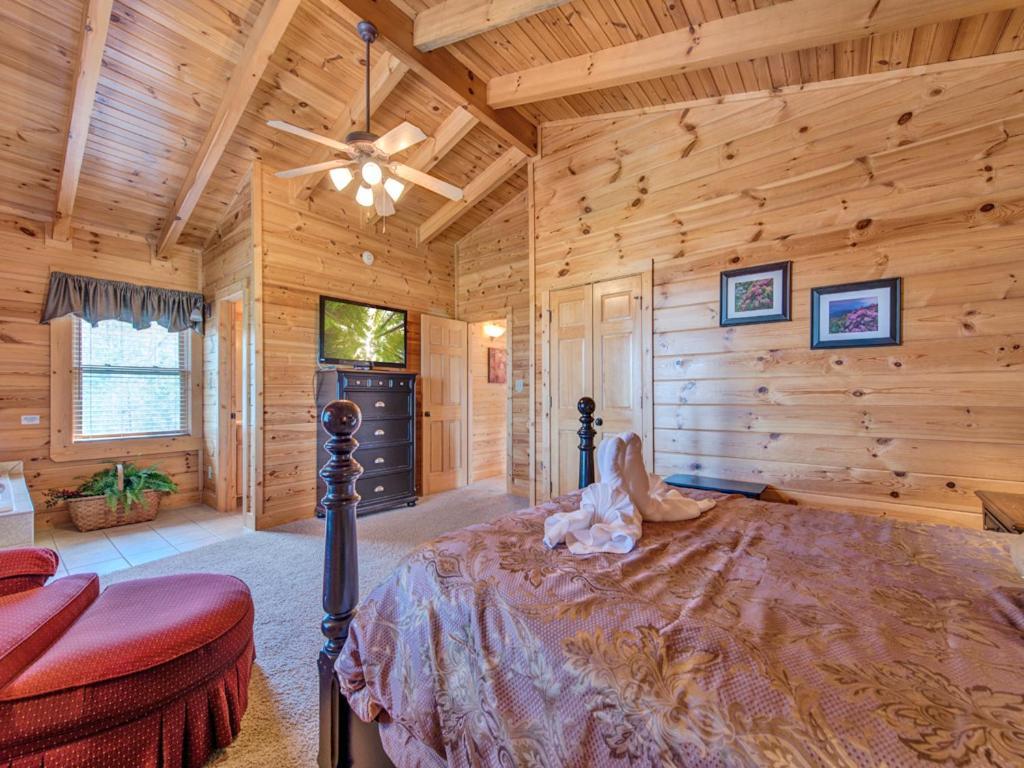 דירות פיג'ן פורג' Misty Mountain Hideaway מראה חיצוני תמונה